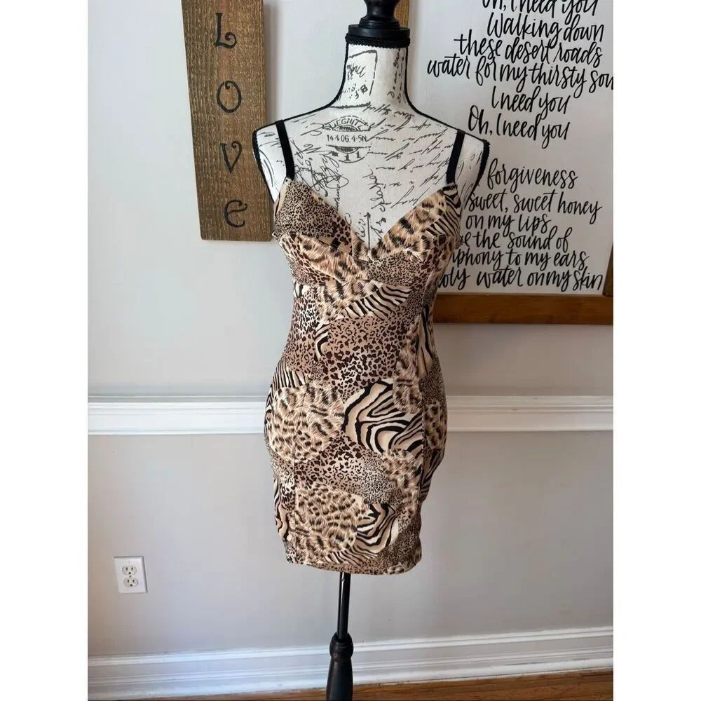 F.I.T Figure Improving Technology Women's Leopard Print Dress Tan Black Medium